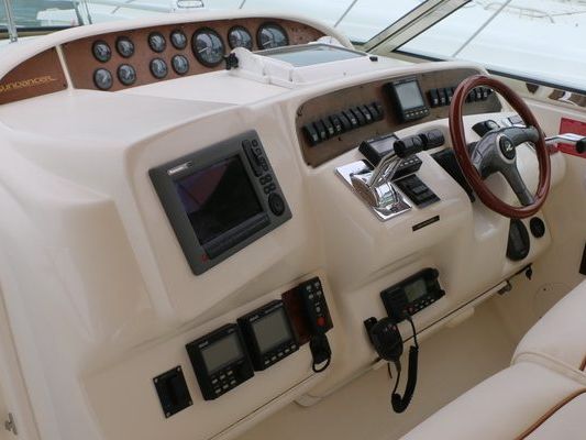 Express Cruiser Yacht Yacht Charter in Newport Beach