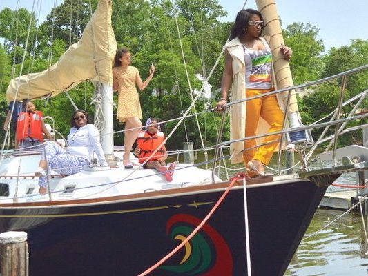 Monohull Sailboat Yacht Rental in Annapolis
