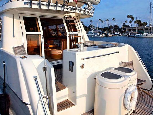 Express Cruiser Yacht Private Yacht Charter in Marina del Rey
