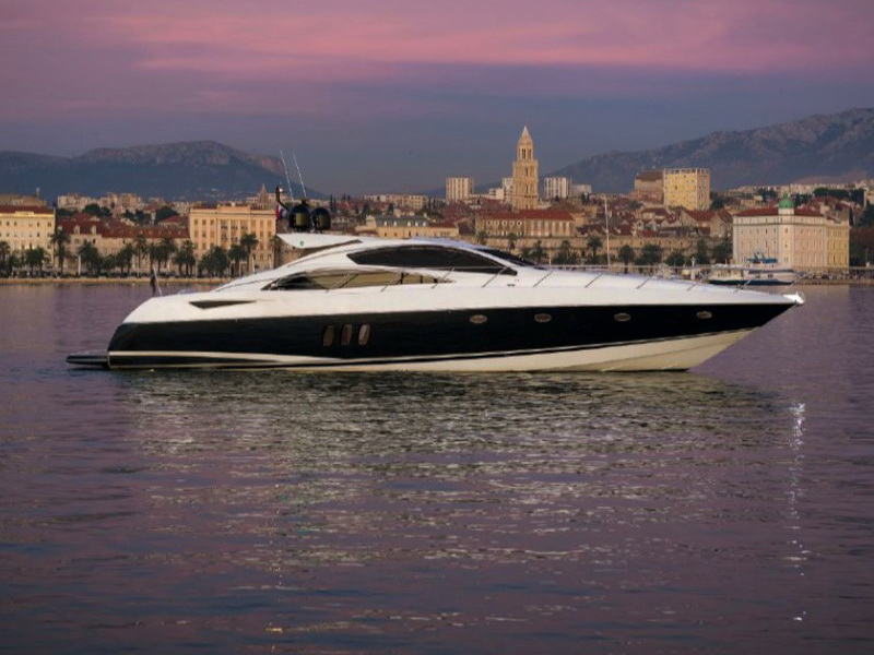 San Diego yacht Yacht Charter 75' Sunseeker Predator | OnBoat Inc