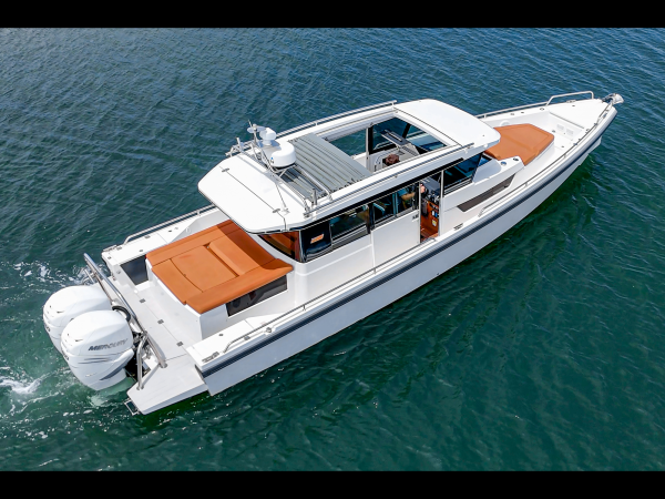 2018 Axopar 37 Aft Cabin-7.png